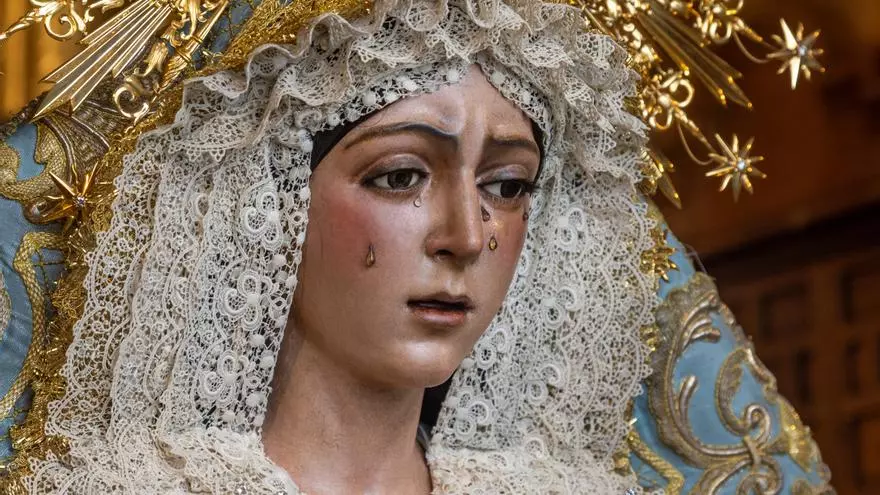 Así ha cambiado la Macarena de Sevilla: la polémica restauración que desconcierta a los fieles