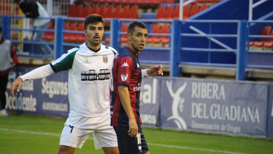 Derbi apagado y sin fútbol entre Extremadura y Mérida - El Periódico  Extremadura