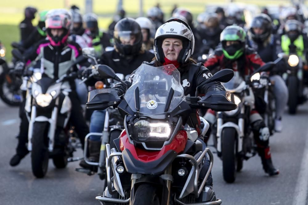 Sexta edición de Motocomadres en Gijón