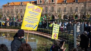 Manifestación de profesores frente al Parlament este mes de enero. 