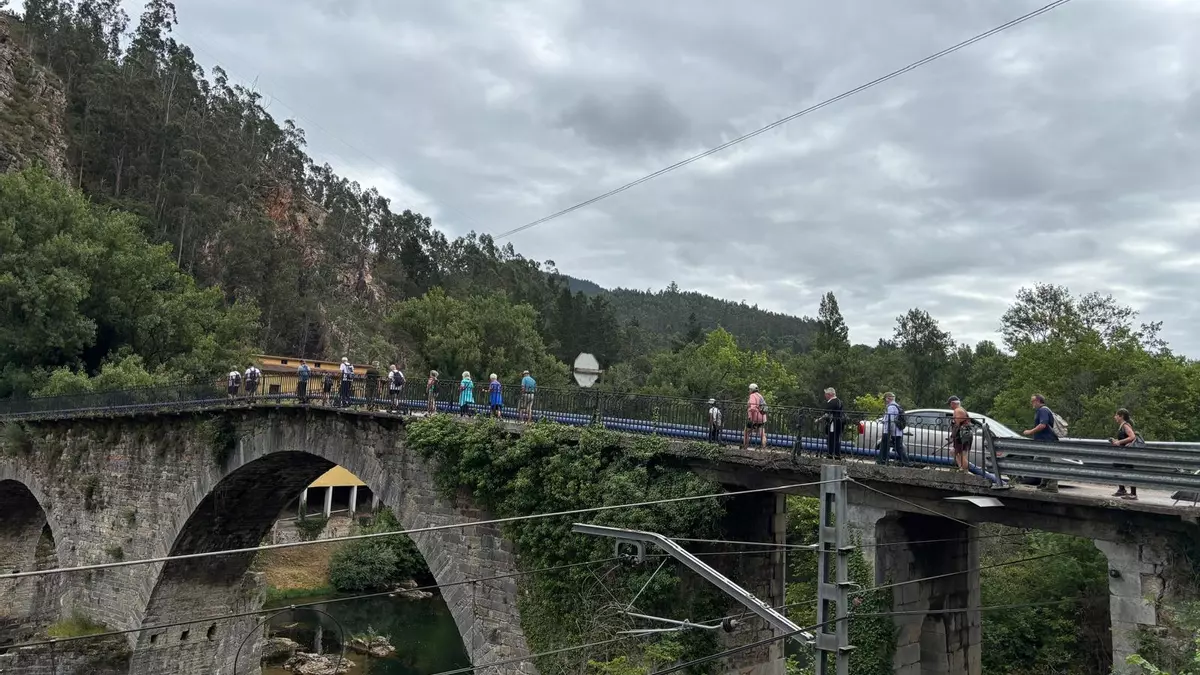 La Asociación Vecinal y Cultural de Peñaflor convoca el V Concurso de Fotografía