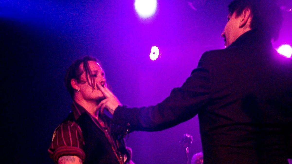Johnny Depp y Marilyn Manson en concierto