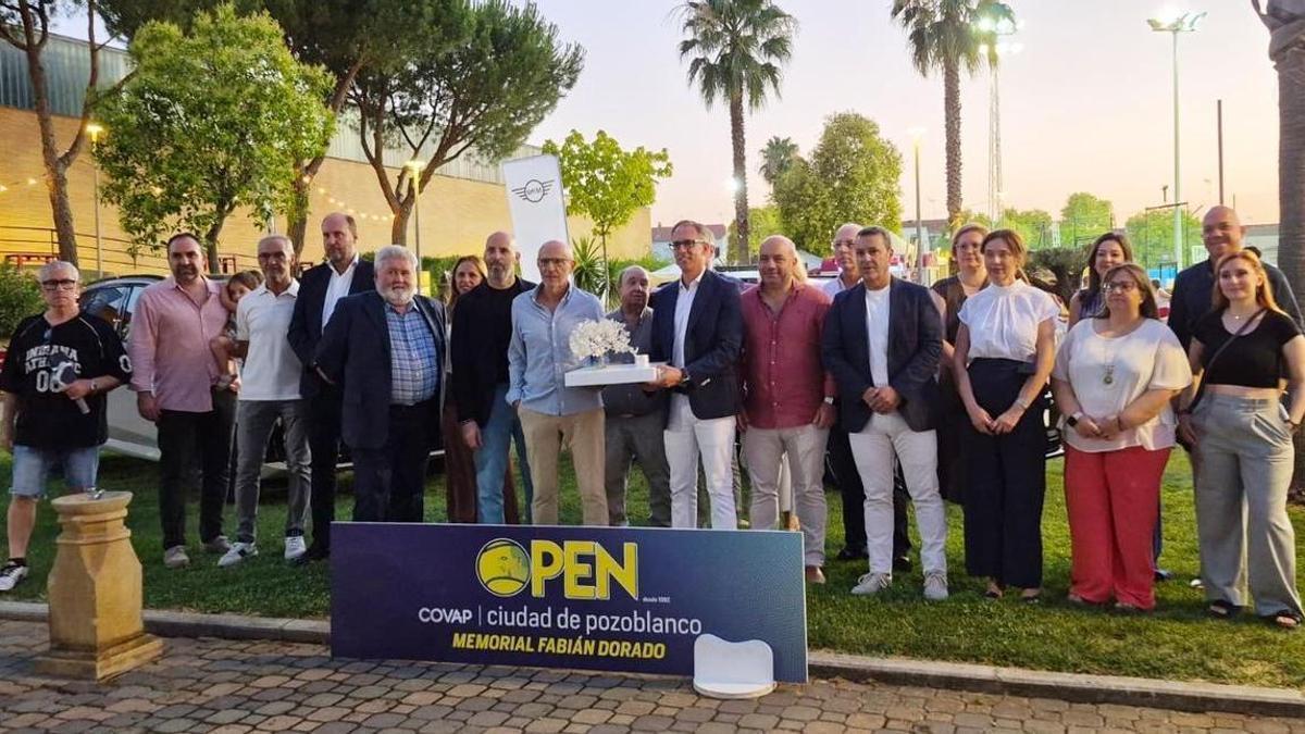 Autoridades asistentes a la presentación del Open Ciudad de Pozoblanco.