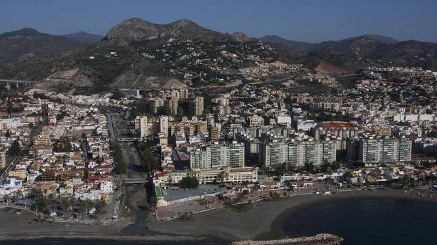 Vista aérea de la playas de las Acacias y El Palo.