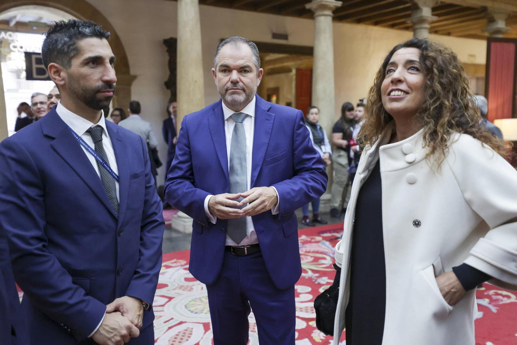 EN IMÁGENES: Personalidades, políticos y premiados se dan cita en el hotel de la Reconquista antes de la ceremonia de entrega de los Premios "Princesa"