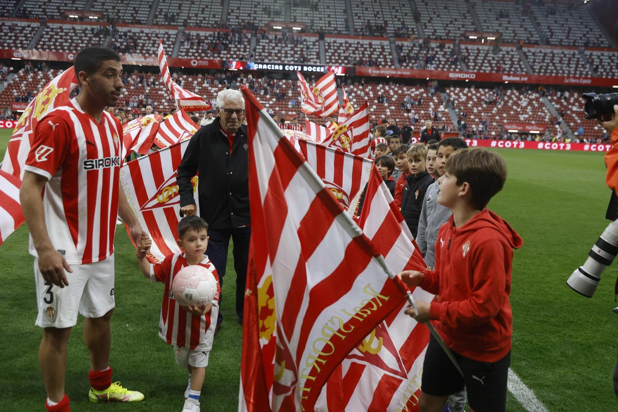 Cote y un adiós de película: así fue la despedida del Sporting a José Ángel