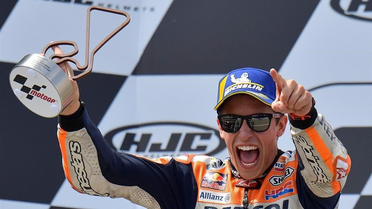 Marc Márquez (Repsol-Honda) consigue la décima victoria en el GP de Alemania.