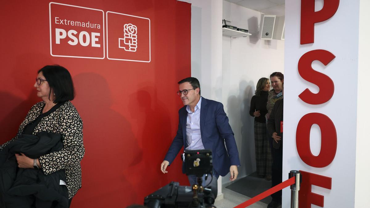 Miguel Ángel Gallardo dimite tras el batacazo del PSOE en Extremadura