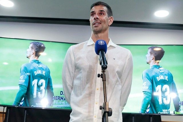 Rueda de prensa del portero del CD Tenerife Dani Hernández