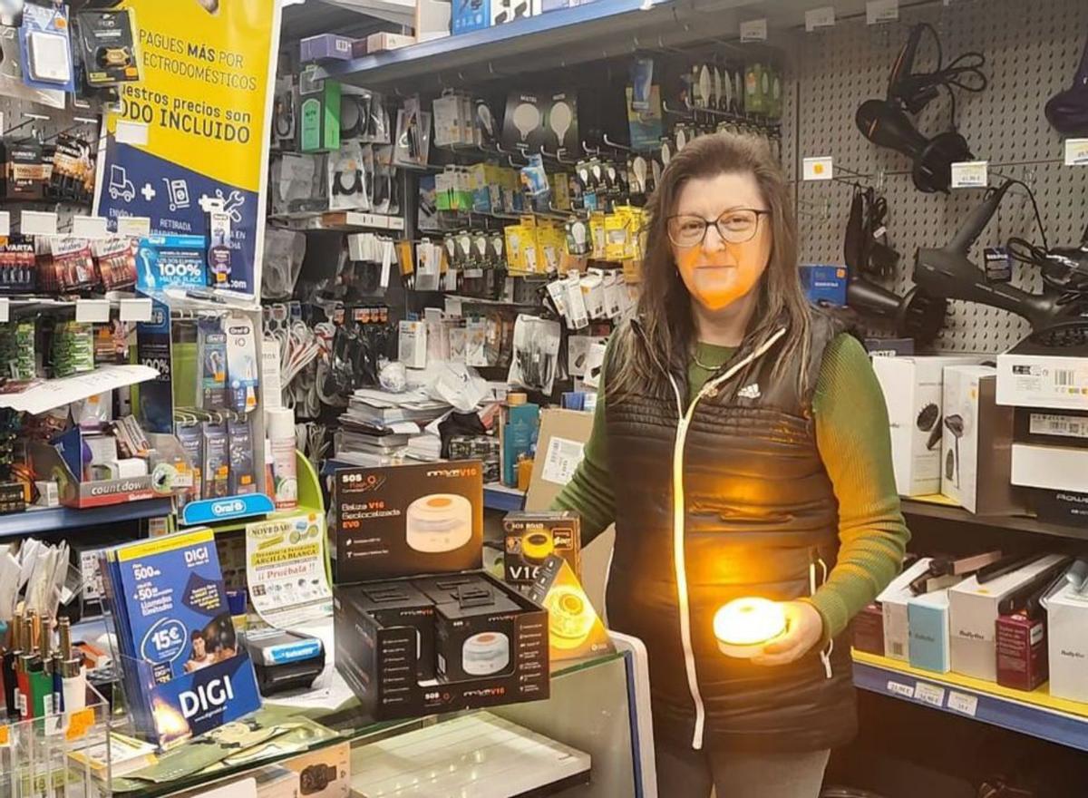 María José Carbia, de Electrodomésticos Rey, con la baliza. | S. P.