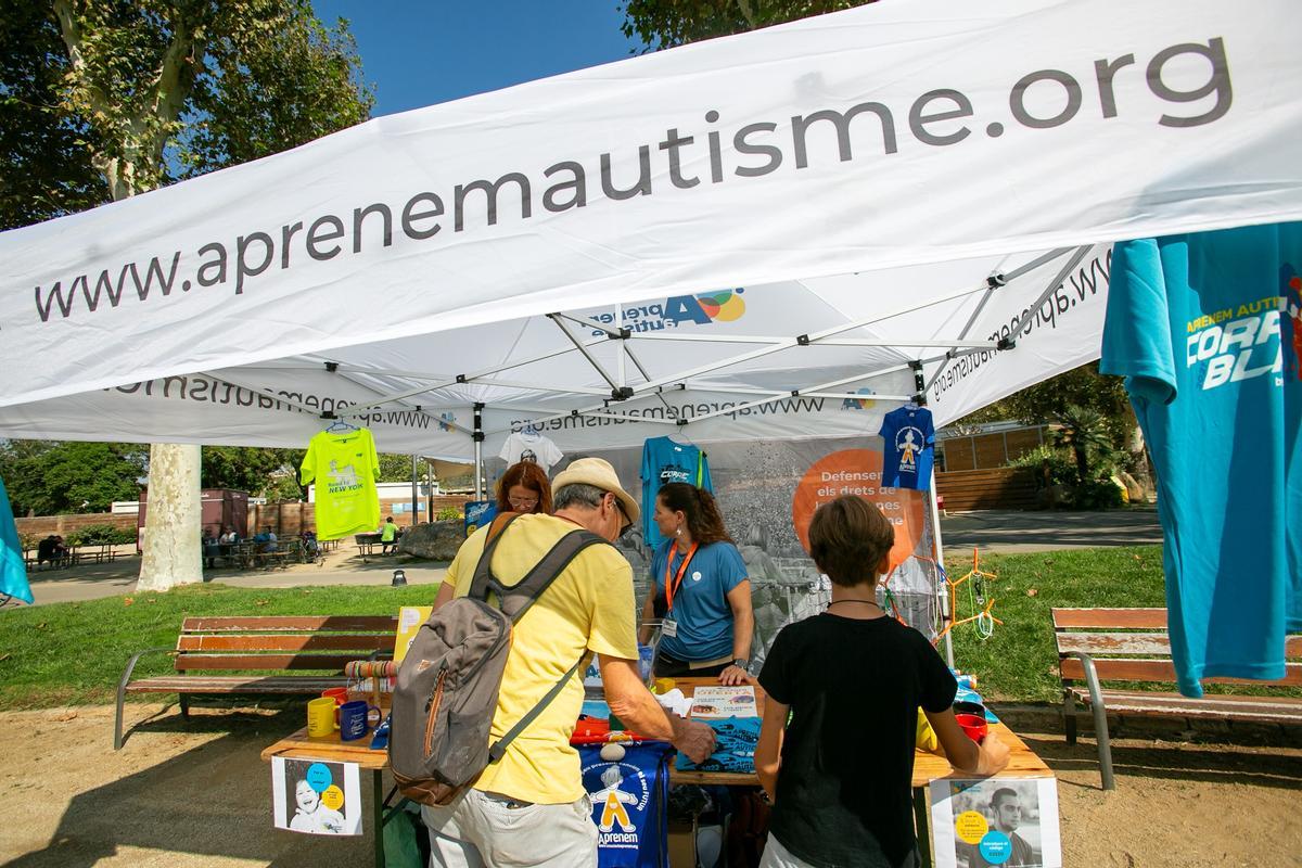 Fiesta solidaria de EL PERIÓDICO en favor de Aprenem Autisme en el Zoo de Barcelona