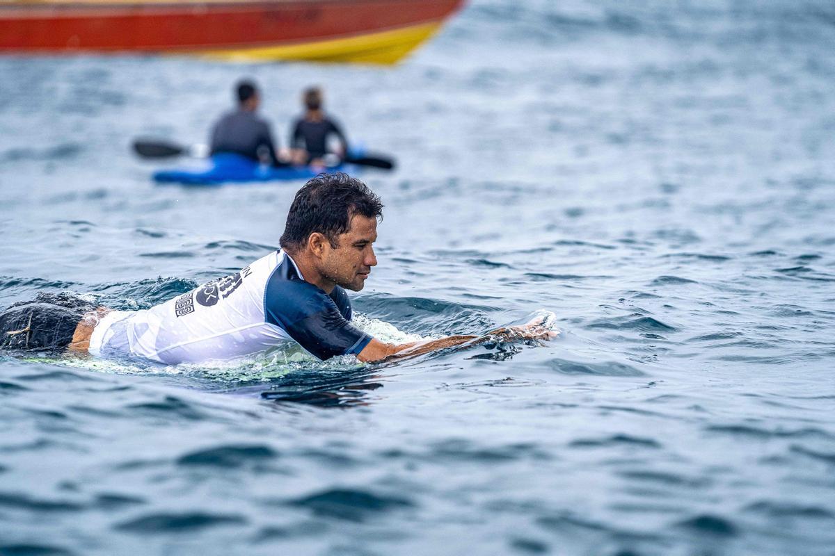 Competición de surf Outerknown Tahiti Pro 2022 en Teahupoo, Polinesia Francesa