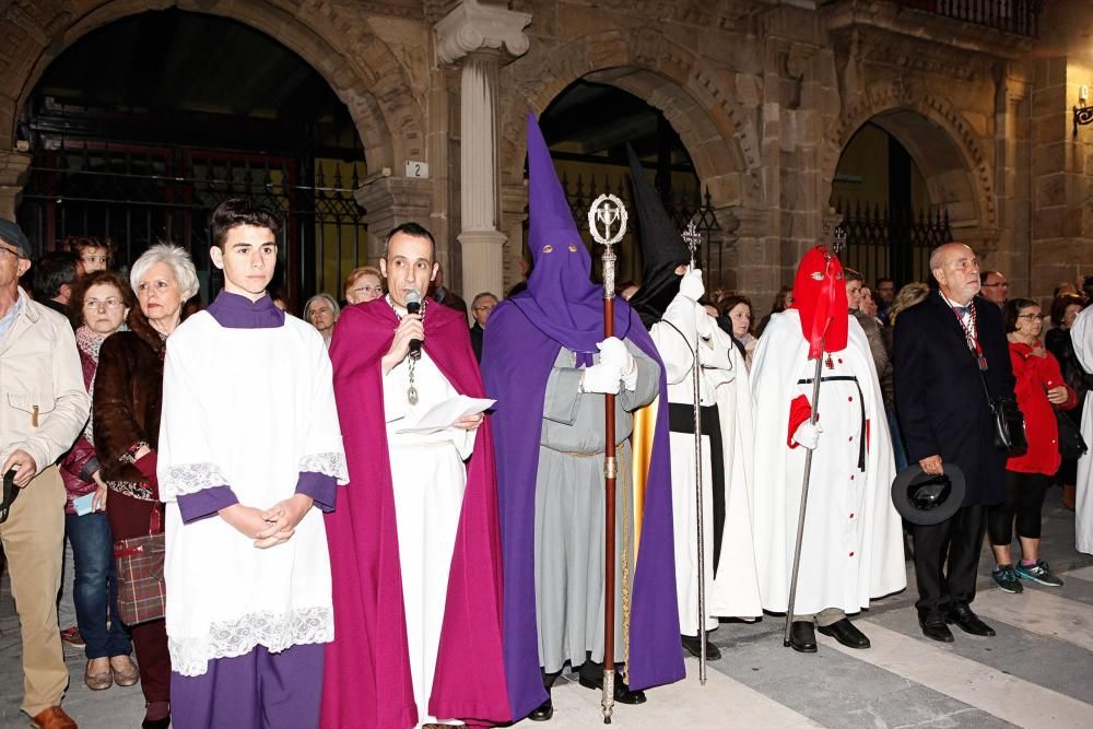 Procesión del Encuentro en Gijón