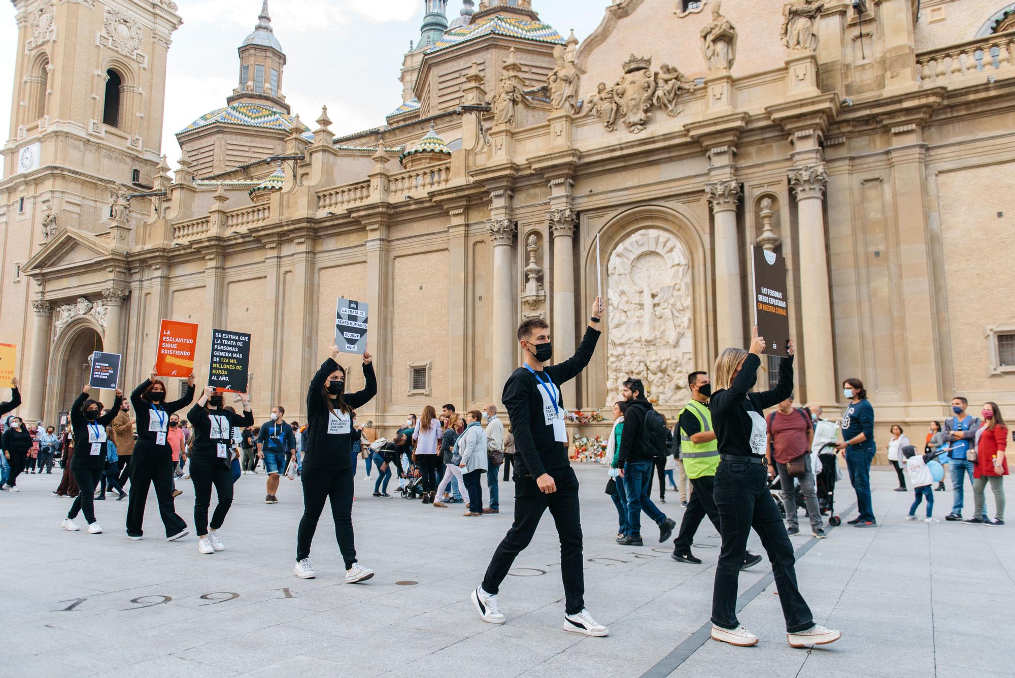 Caminando por Libertad en Zaragoza contra la trata de personas