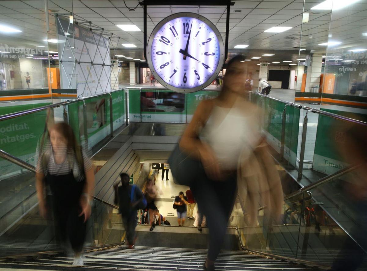 El final del canvi d’hora obre la porta a recuperar el fus natural