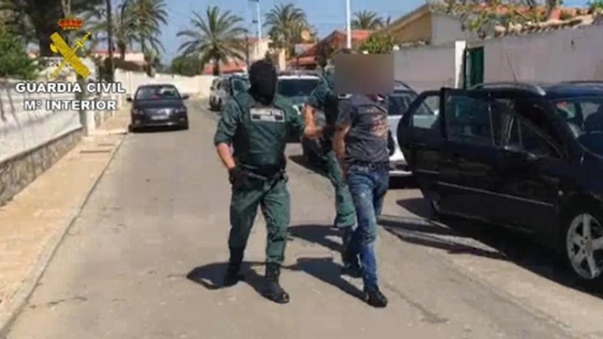 La Guardia Civil podría usar las polémicas pistolas eléctricas Taser