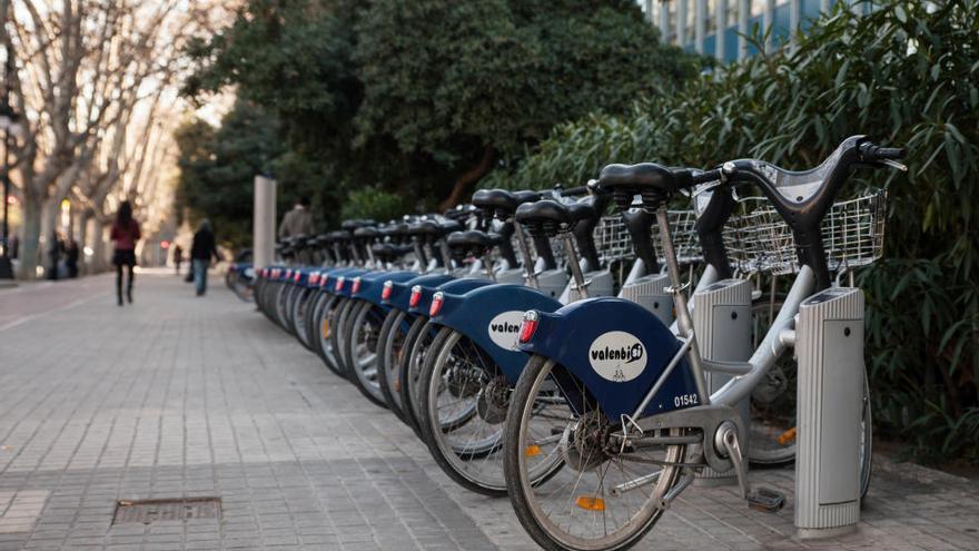 Parada de &#039;Valenbisi&#039; en la avenida Blasco Ibáñez de Valencia