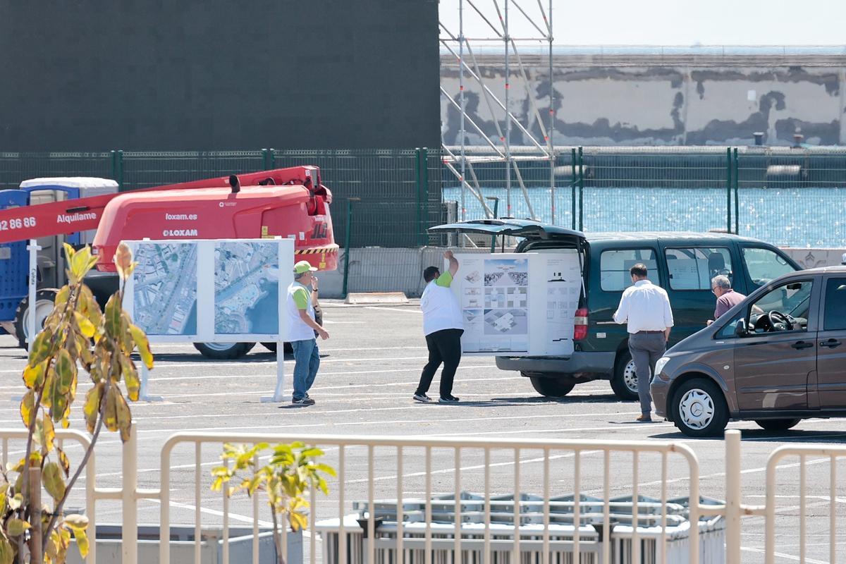 Visita de la tercera comisión del Vaticano al puerto de Santa Cruz de Tenerife Visita de la tercera comisión del Vaticano al puerto de Santa Cruz de Tenerife