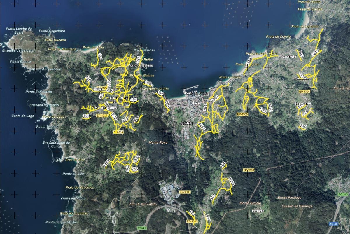 El plano con la situación de los caminos, grafiados en amarillo, que se incluirán en el plan de desbroces y rozas del Concello de Bueu.