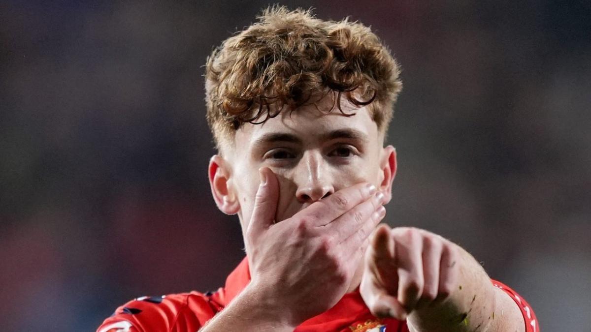 "Víctor Muñoz and Barcelona: Transfer Battle with Real Madrid Explained"