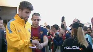 Càlida rebuda dels jugadors blaugrana a l’arribar a Saragossa.