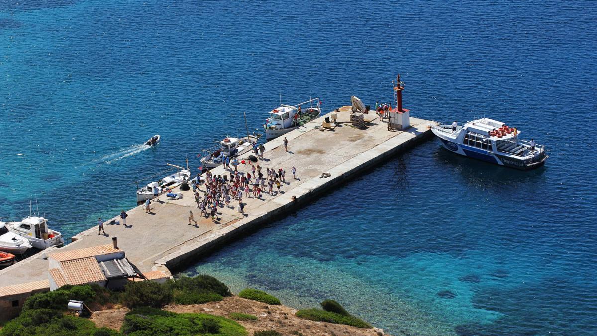 Una imagen del muelle de acceso a la isla de Cabrera.