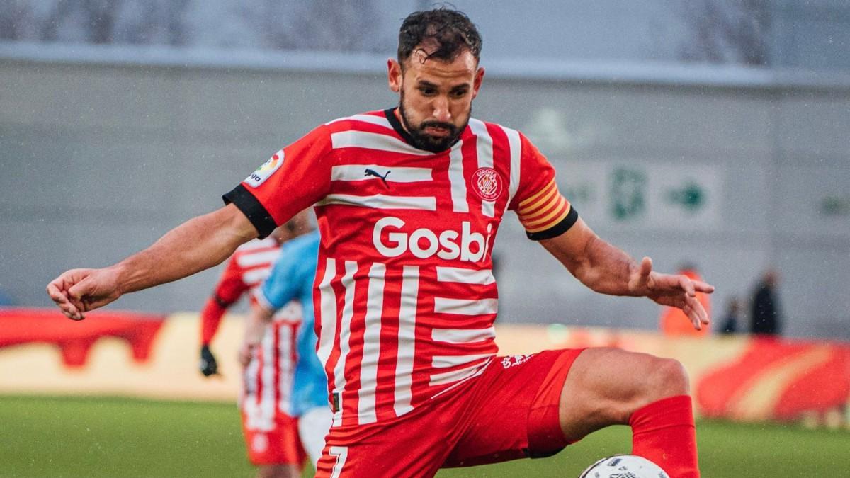 Stuani durante un partido