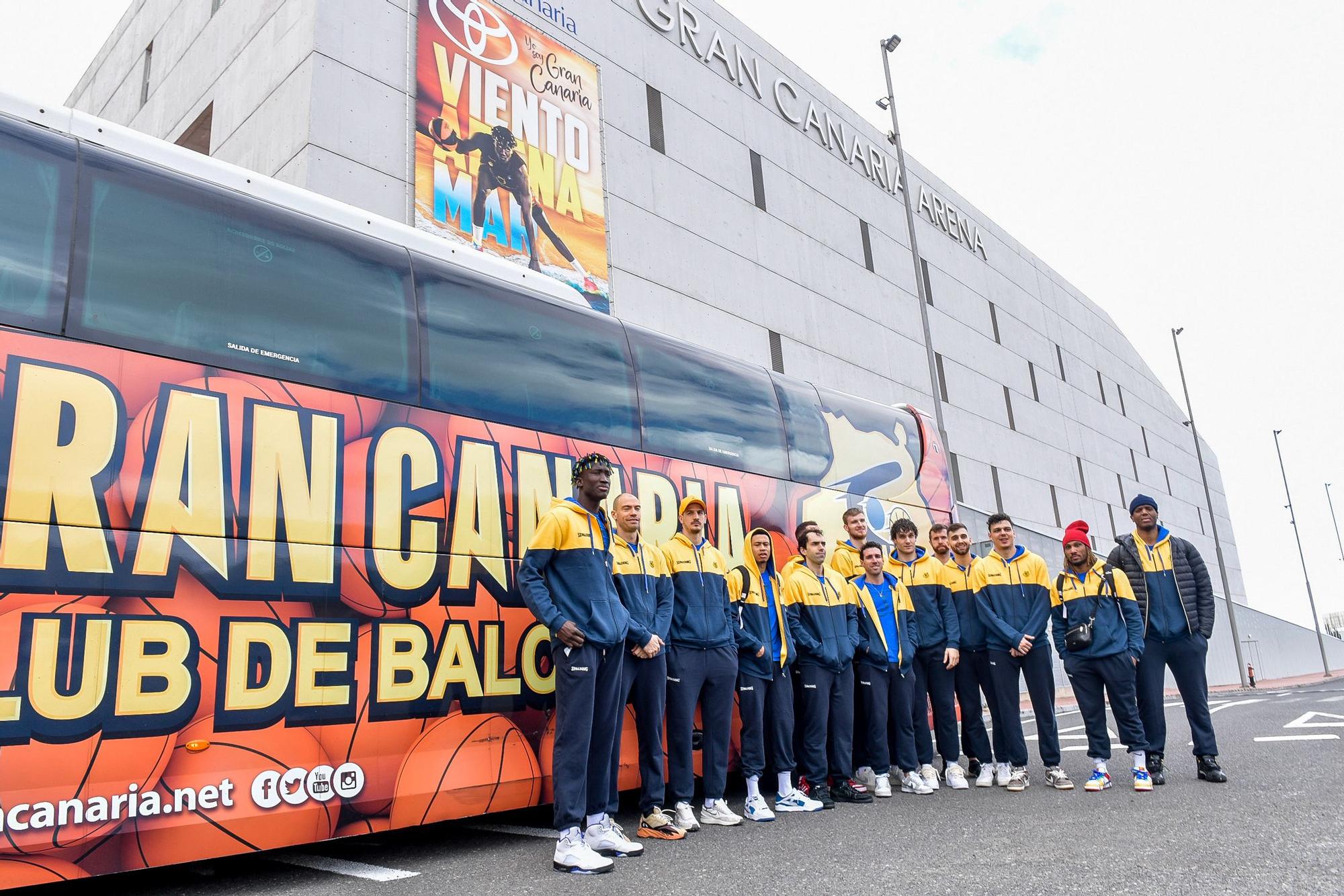 Los jugadores del CB Gran Canaria ponen rumbo a la Copa del Rey