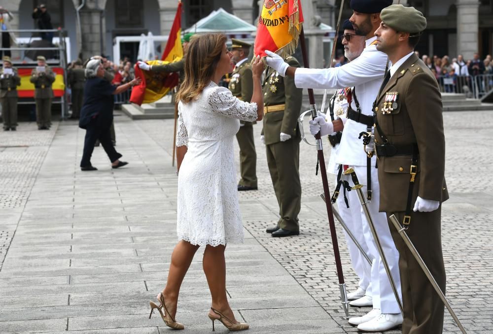 Ceremonia civil de jura de bandera en María Pita