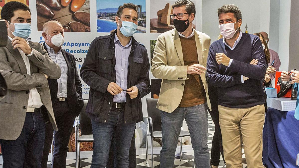 De izquierda a derecha, Toni Francés, Sebastián Cañadas, Gerard Fullana, Javier Gutiérrez y Carlos Mazón. | PILAR CORTÉS