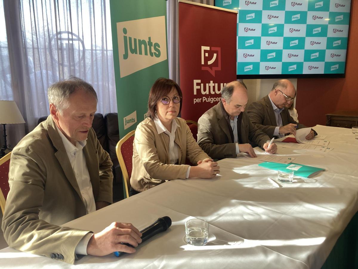 Els liders de Junts i Futur escenifiquen l'acord