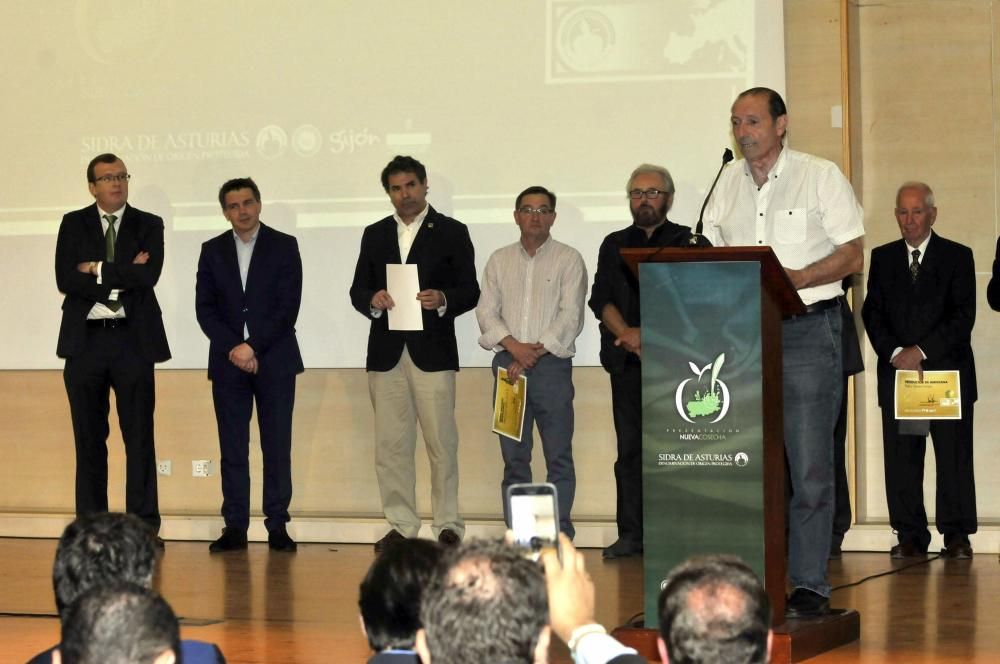 Presentación del VII Salón de la Sidra en el Recito Ferial de Santullano, Mieres