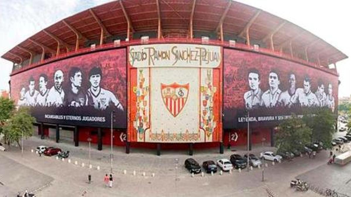 Fachada del Estadio Ramón Sánchez-Pizjuán.