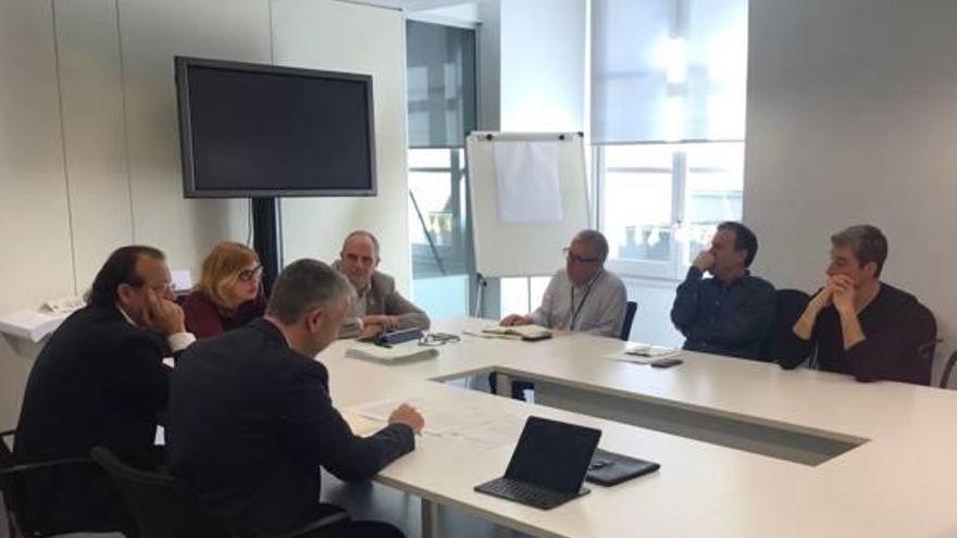 La reunió celebrada ahir al matí a Girona per abordar la problemàtica.