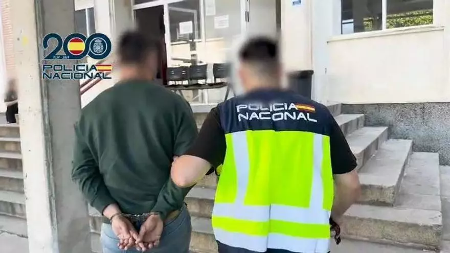 Cae en Sevilla una organización criminal dedicada a vender viviendas en alquiler con documentación falsa