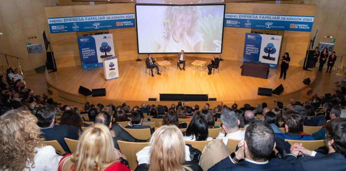 AEFA organiza distintos foros y jornadas formativas e informativas que aportan conocimientos a sus asociados.