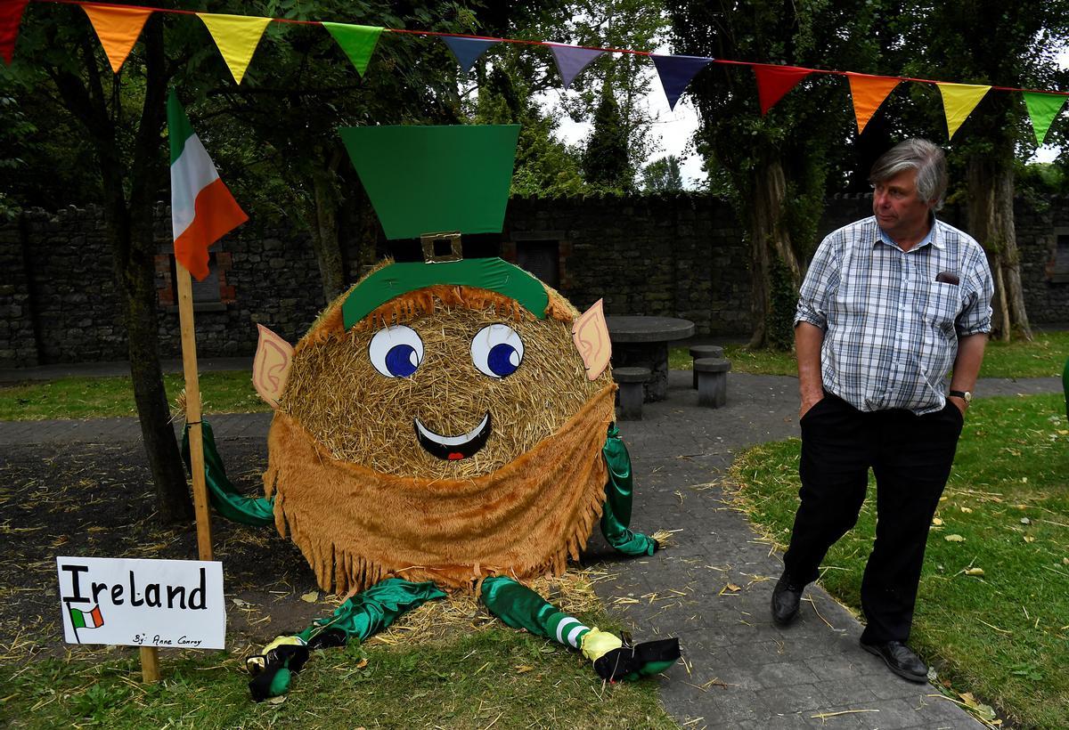 Mil y un espantapájaros en el festival de Durrow (Irlanda)