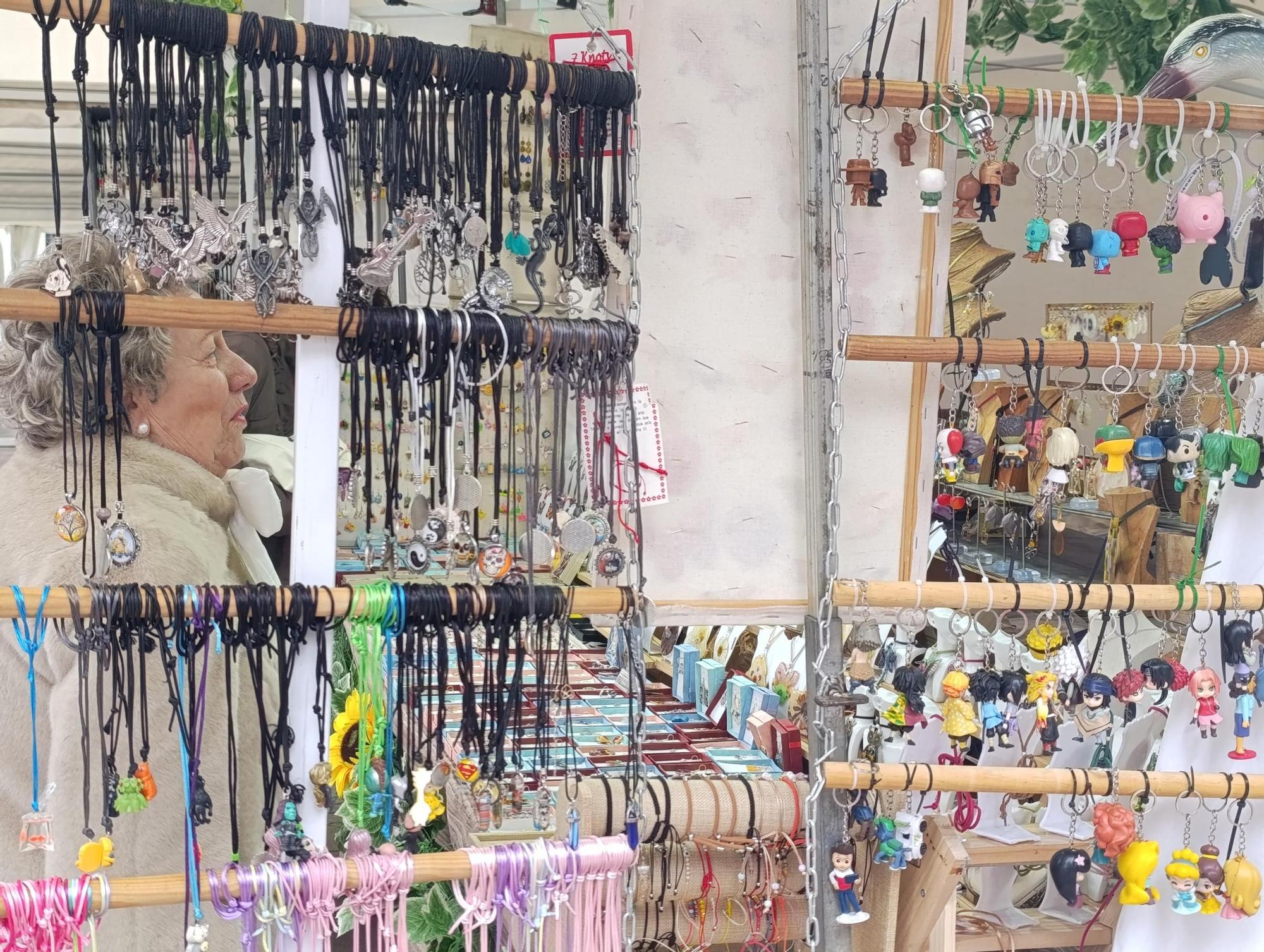 La Pola se llena de Güevos Pintos