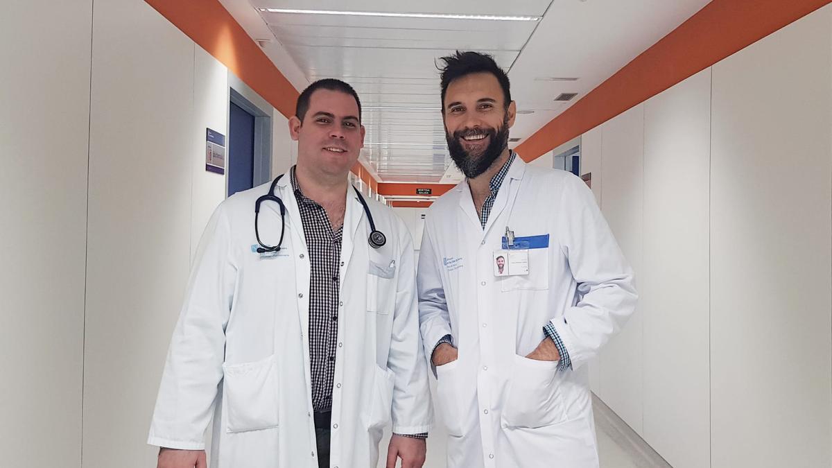 Los oncólogos Urbicio Pérez y Carlos Rodríguez.