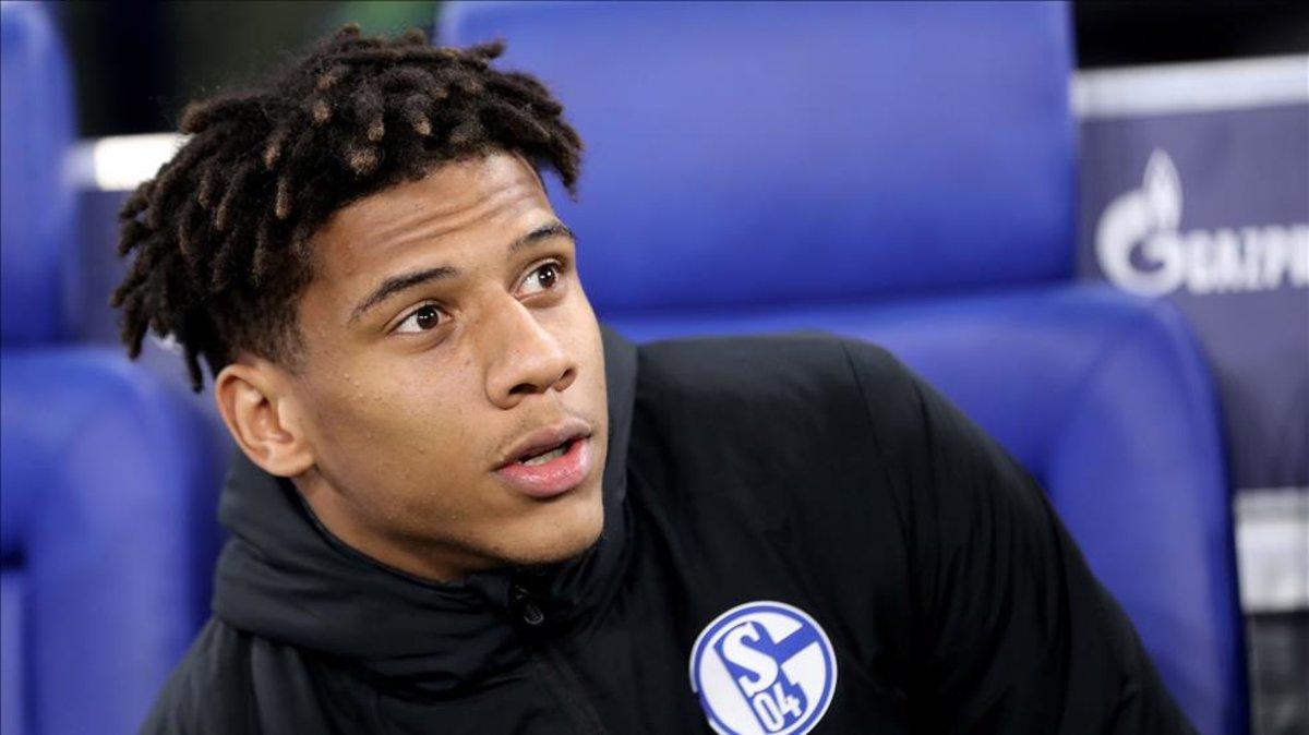 Todibo, cerca de la Juve