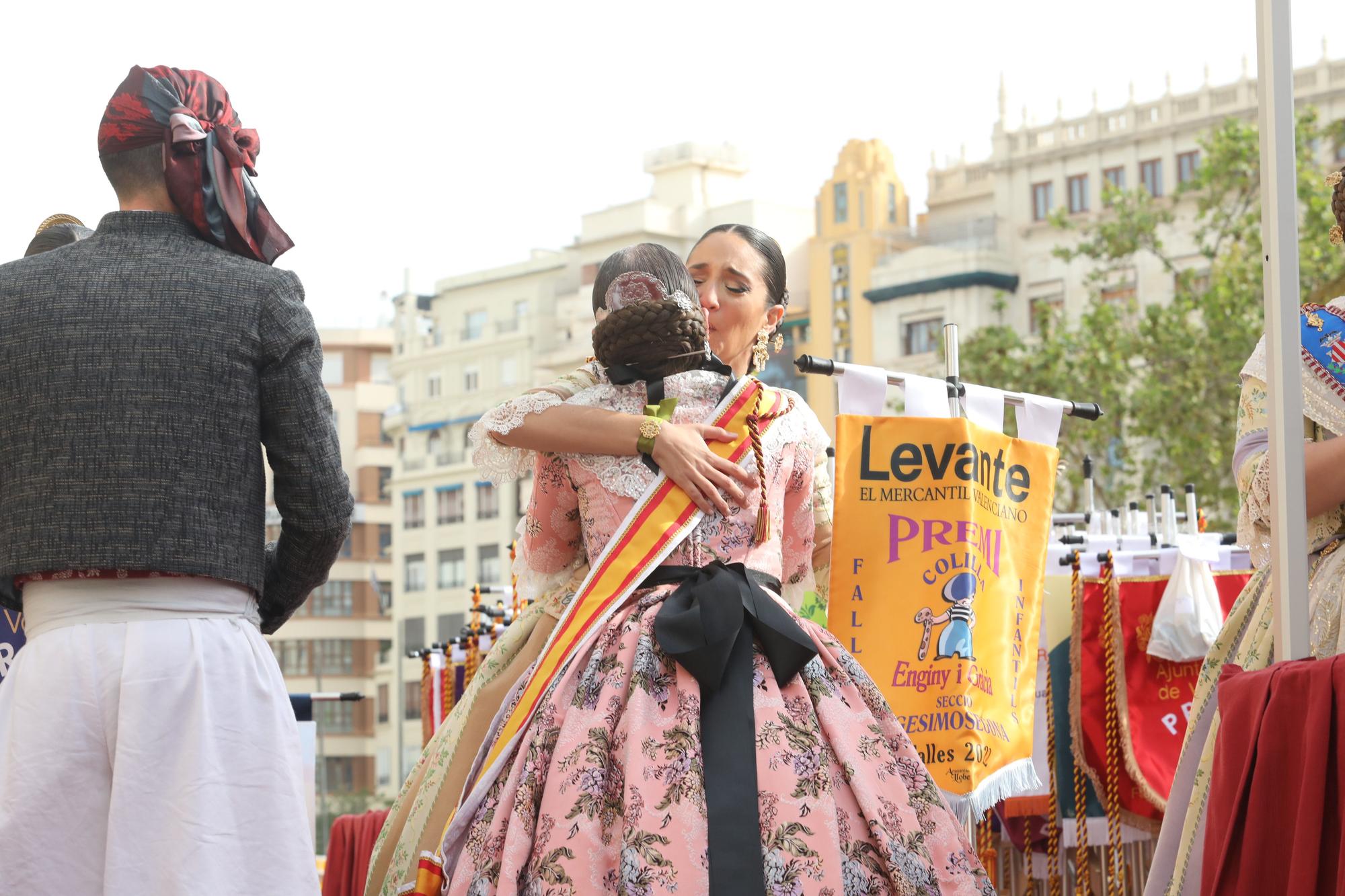 Entrega de los premios de las Fallas 2022 a las comisiones (I)