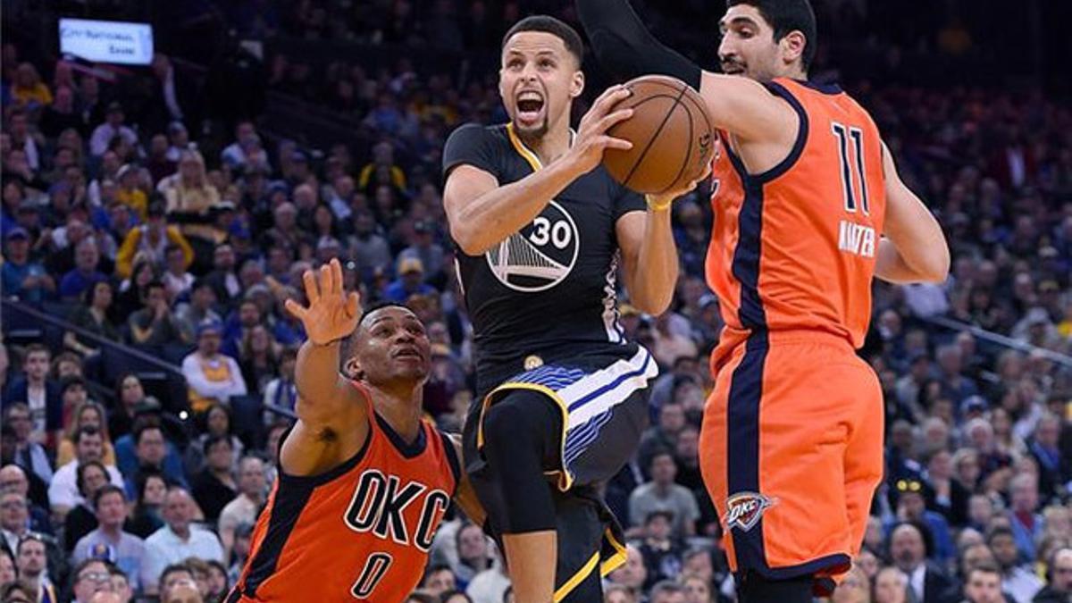 Curry y sus Warriors siguen lanzados y sin rival
