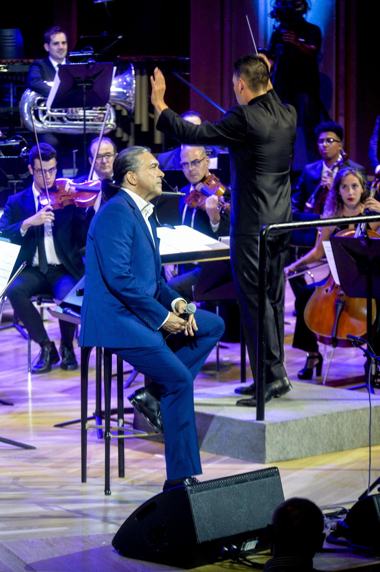 Espectáculo 'Cantos isleños' por el 25º aniversario del Auditorio Alfredo Kraus