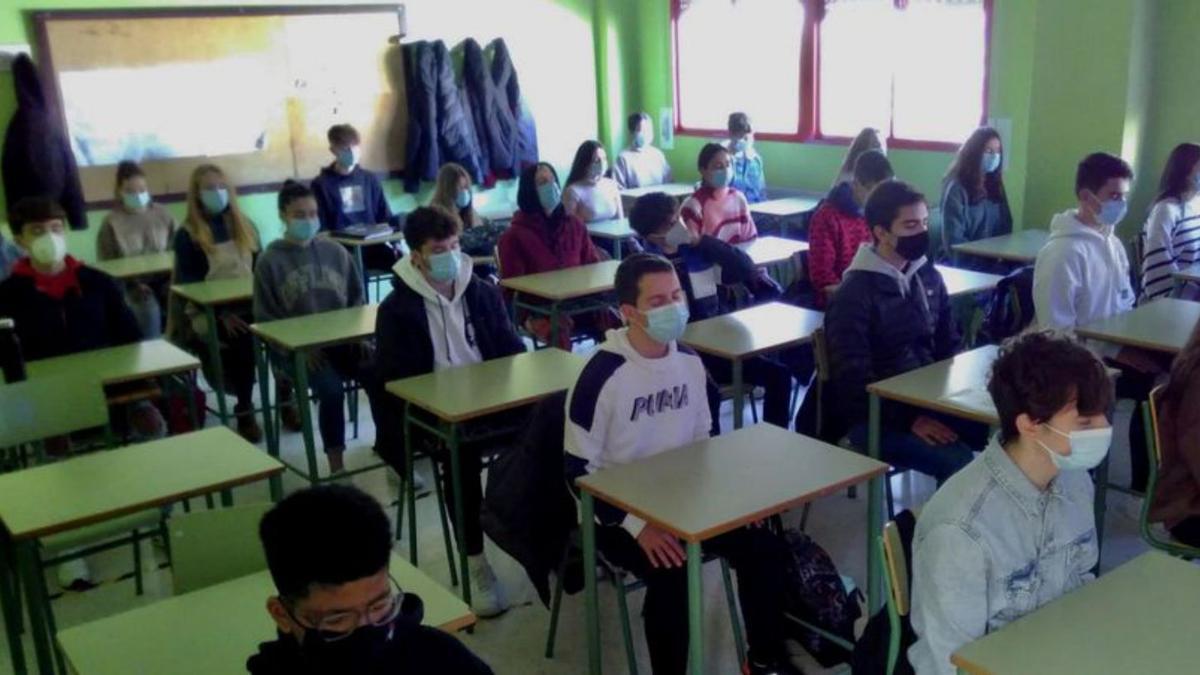 Alumnos del instituto, en plena sesión. |   // IES AUGA DA LAXE