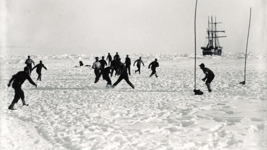 3 Ernest Shackleton, comandant de l’expedició. |   