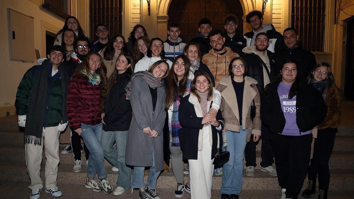Jóvenes que participan en el encuentro 'La voz joven' en Montilla.