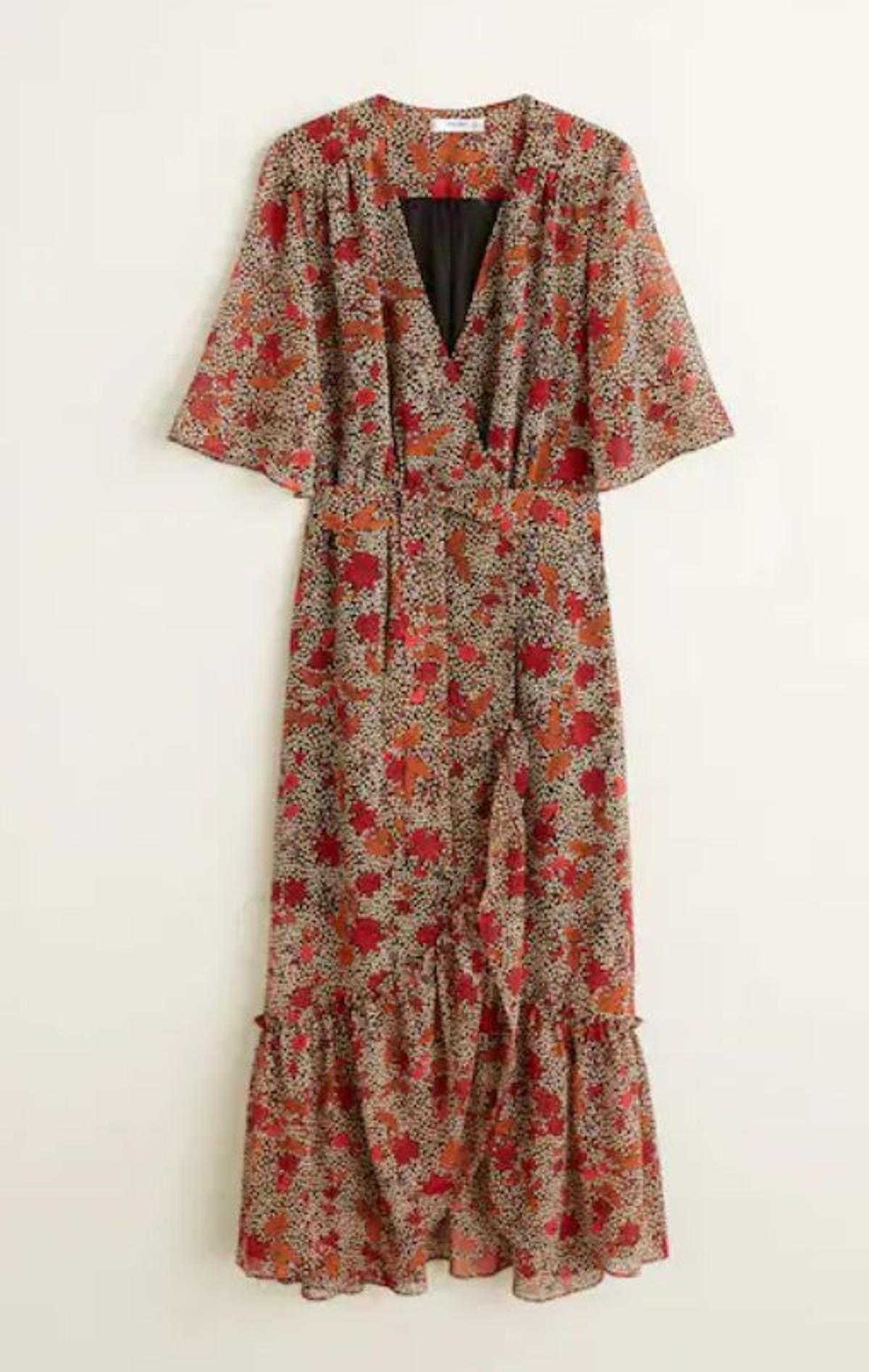Vestido primaveral con estampado floral de Mango que ha llevado Sara Carbonero de una forma muy original