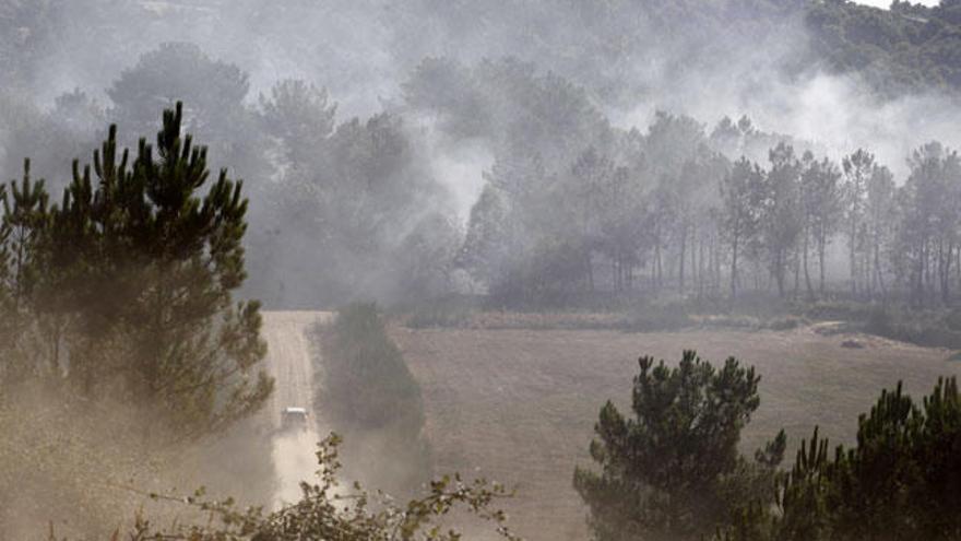 Incendio de Zobra en septiembre de 2013. // Bernabé / Gutier