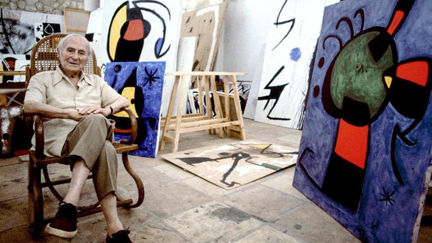 Das Original: Joan Miró in seinem Atelier in Palma.