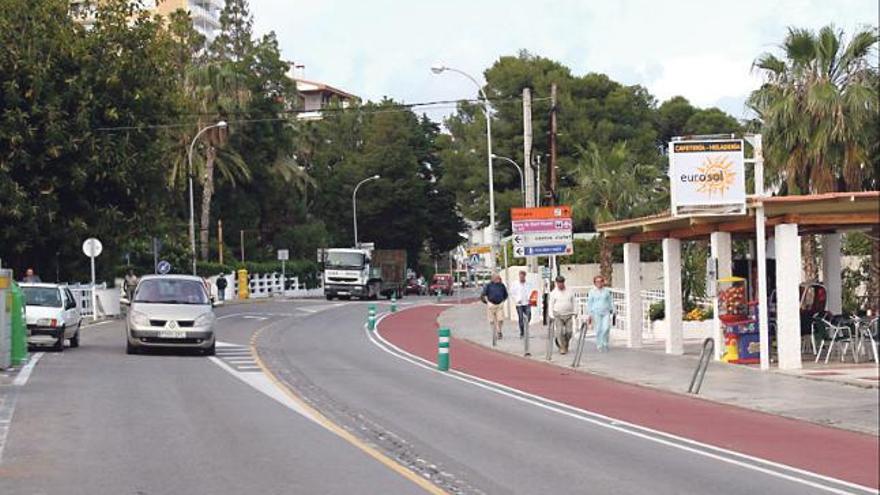 Comerciantes de Eurosol critican que el carril bici quita aparcamientos